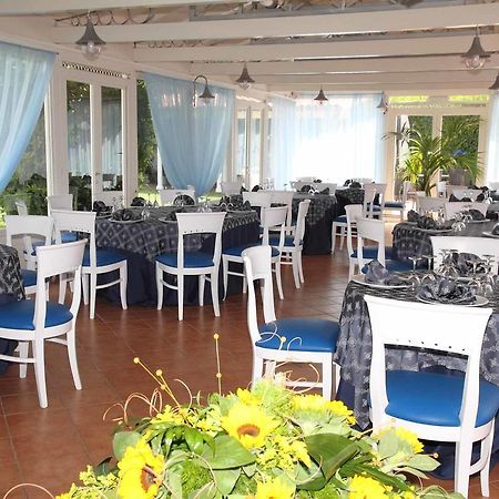 Costa Azzurra Hotell Pulsano Exteriör bild